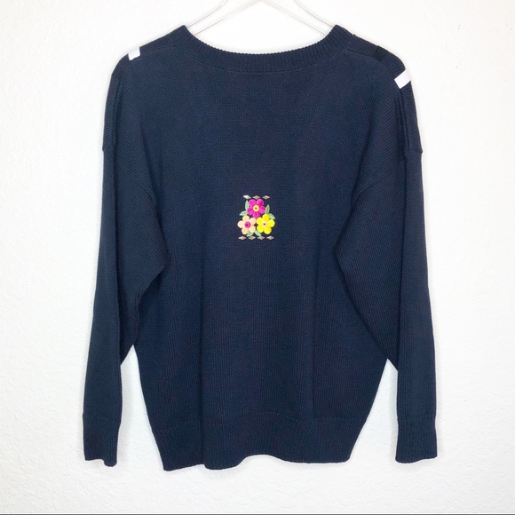 Vintage | Black Floral Embroidered V Neck Sweater - Picture 7 of 7